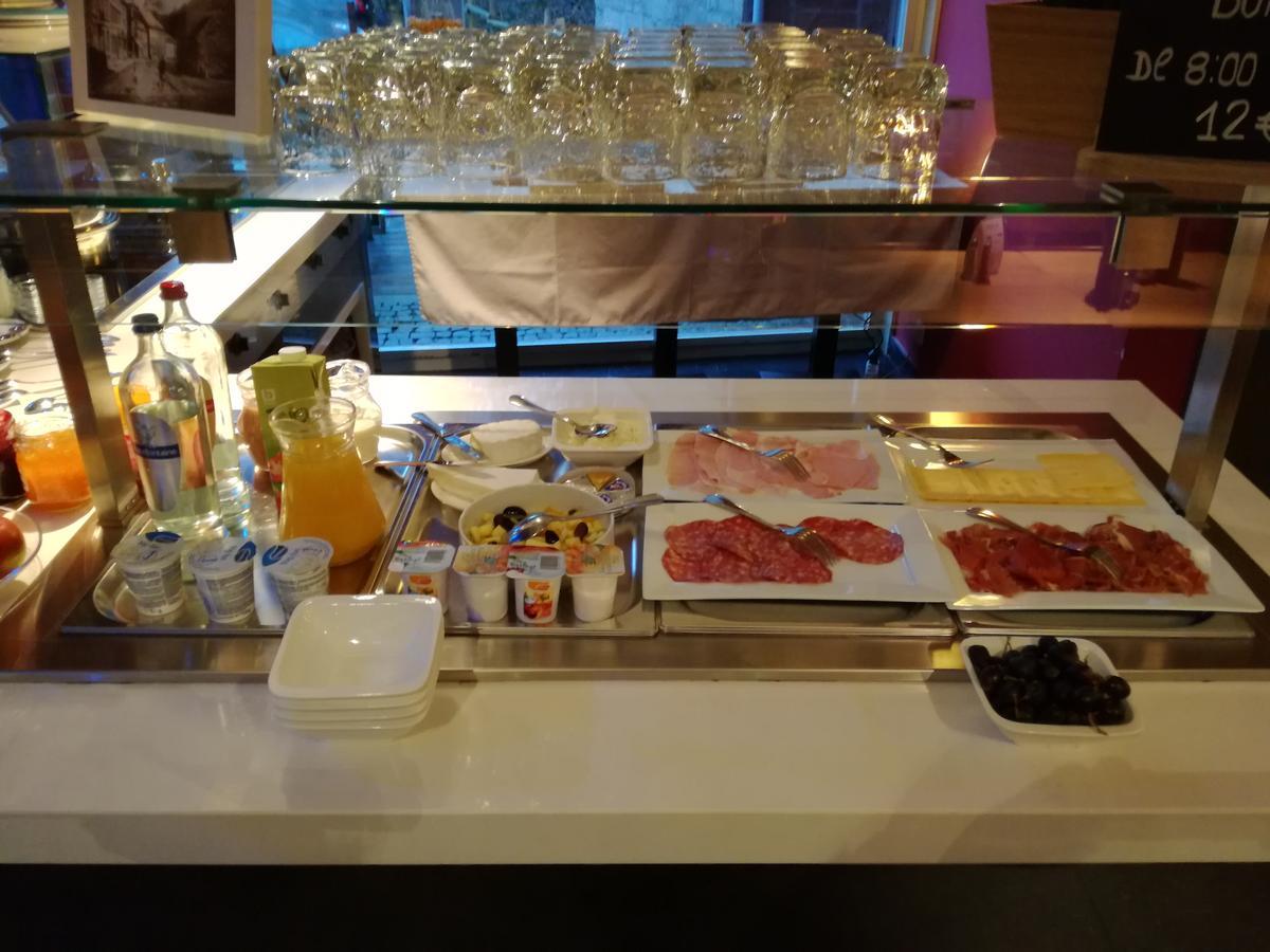 דורבורי Hotel La Caleche מראה חיצוני תמונה